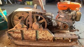 旧式　ウインチ機