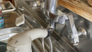 TOTO台所用シングルレバー混合栓　TKG３６Z